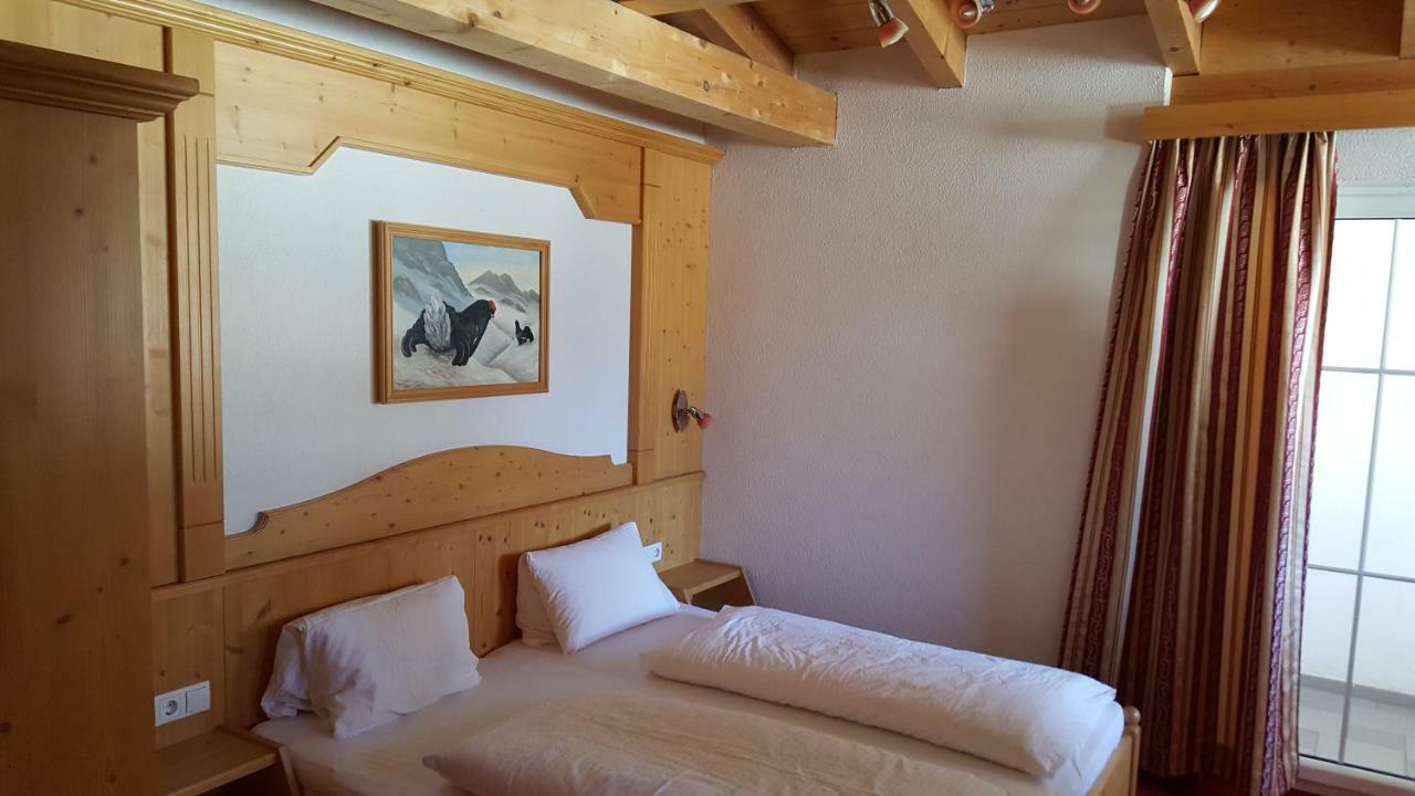 Alpenhotel Gurgltalblick Nassereith Esterno foto